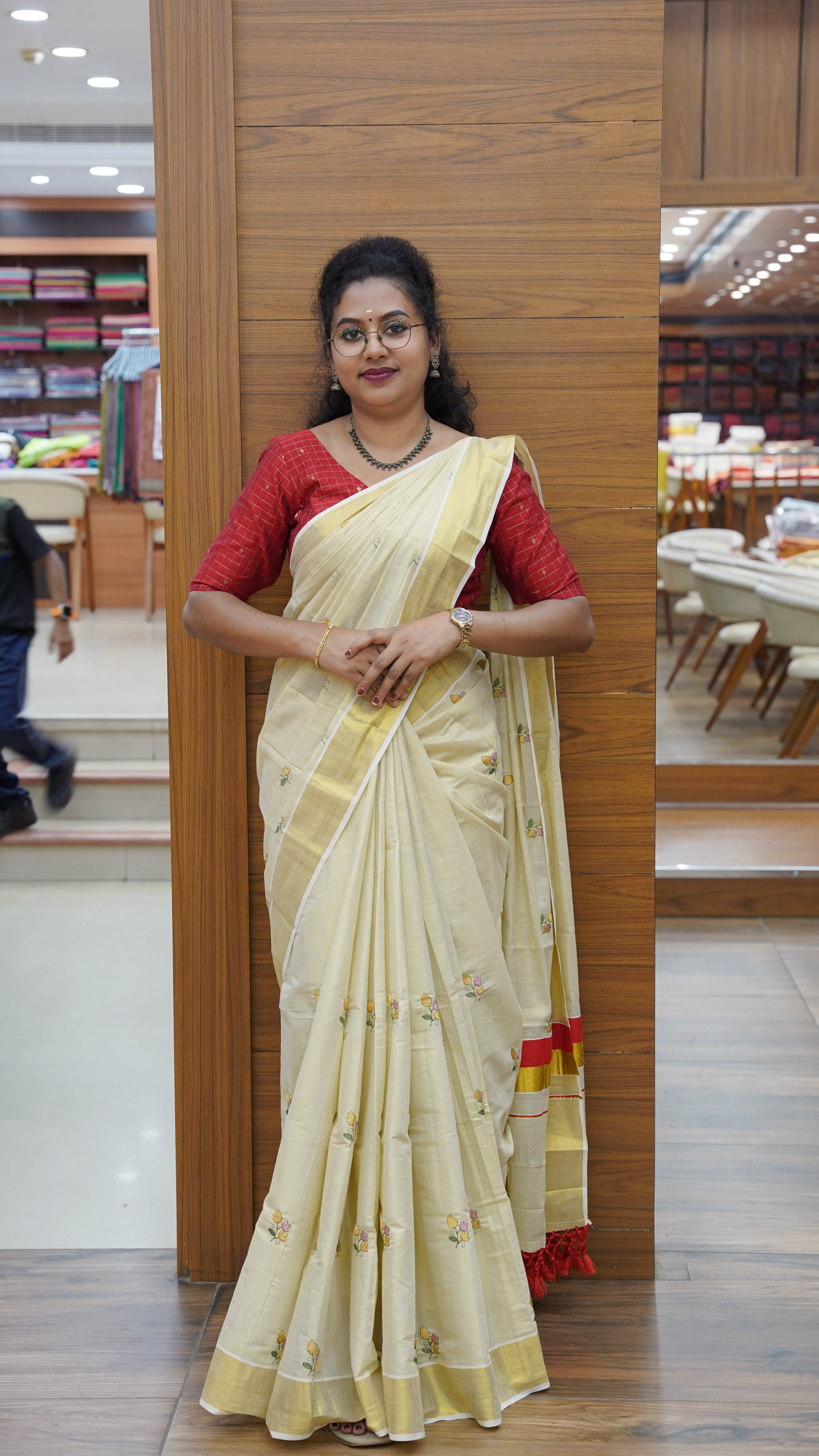 Tissue fabric saree