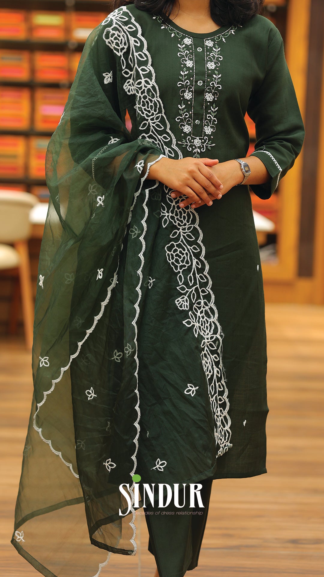 Slub Muslin Hand-Embroidered Top with Organza Scalloped Shawl & Shaded Bottom | code : 2002