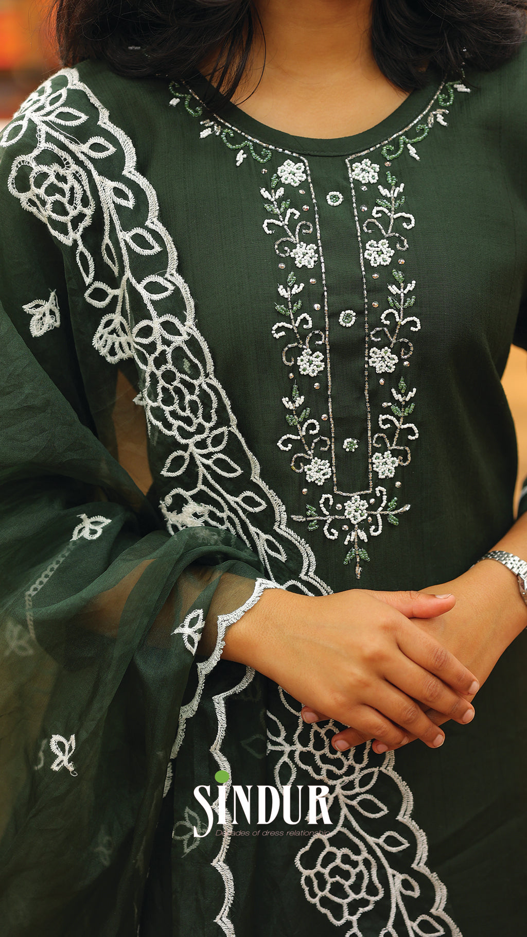 Slub Muslin Hand-Embroidered Top with Organza Scalloped Shawl & Shaded Bottom | code : 2002